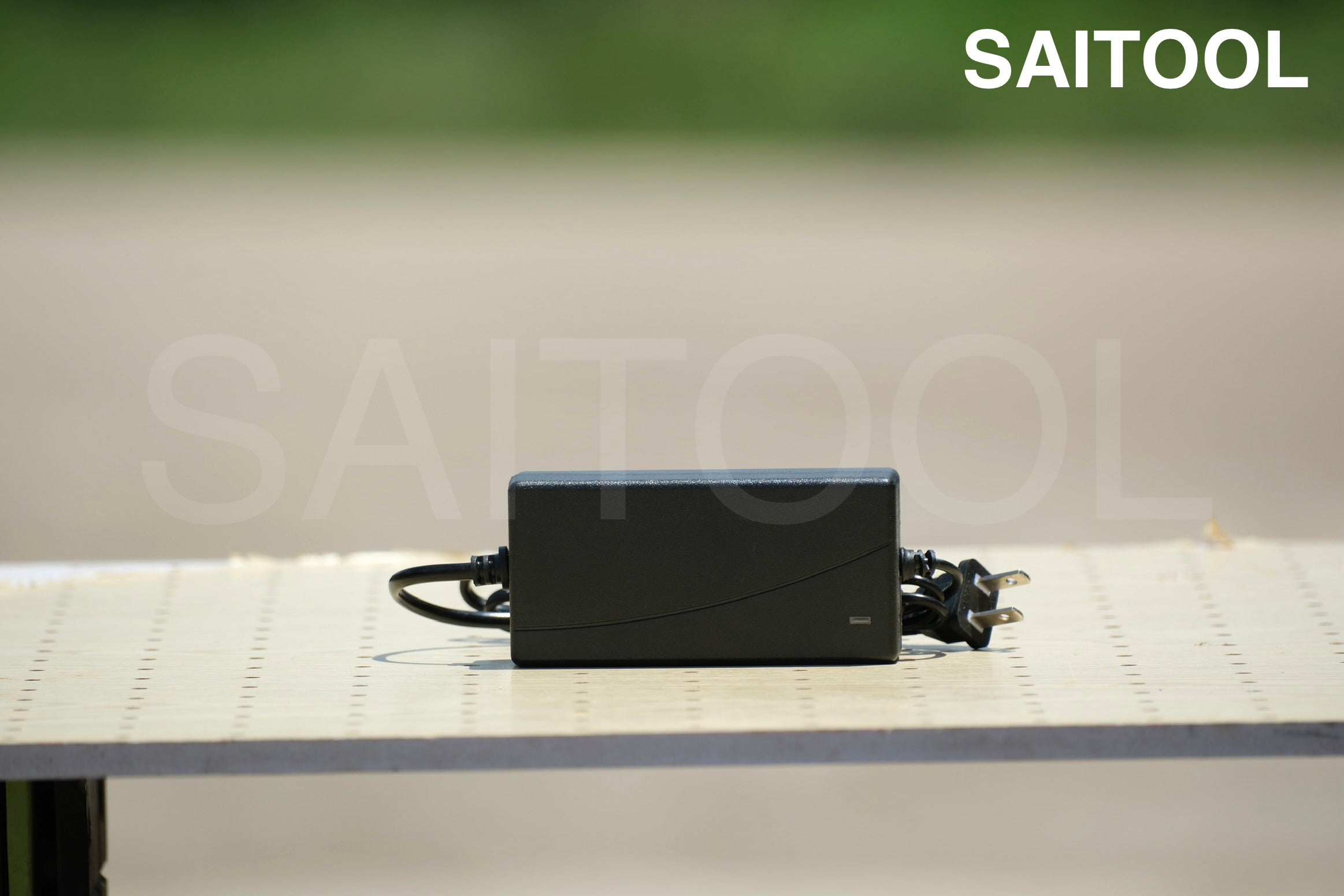 36V/42V 1A အိတ်ချုပ်စက် charger