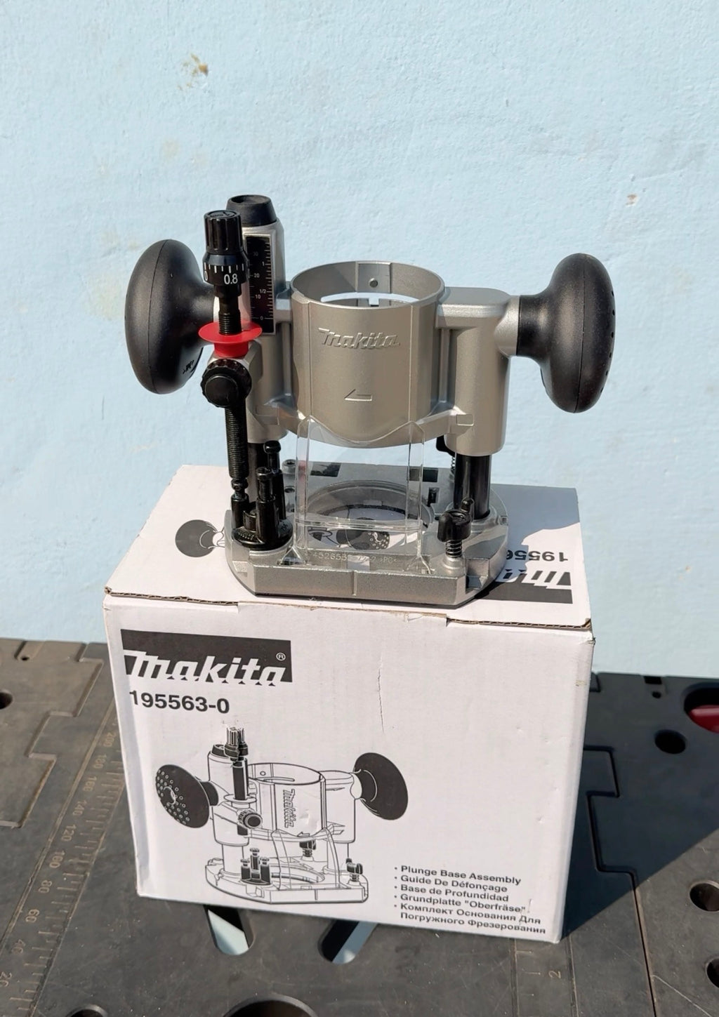 Makita 195563-0  Plunge base set