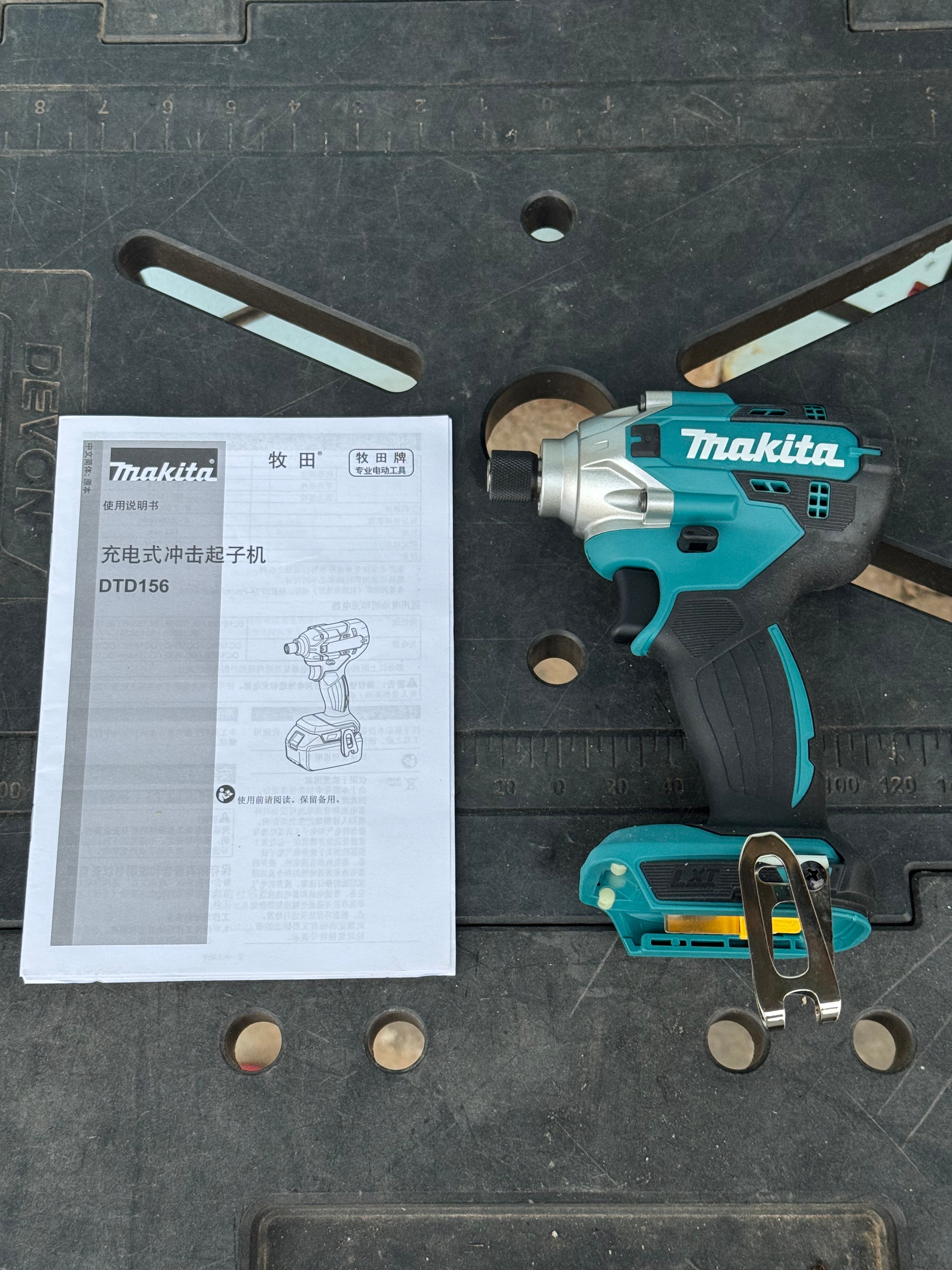 Makita DTD156 , 155Nm အင်းပက်စကူဂန်း