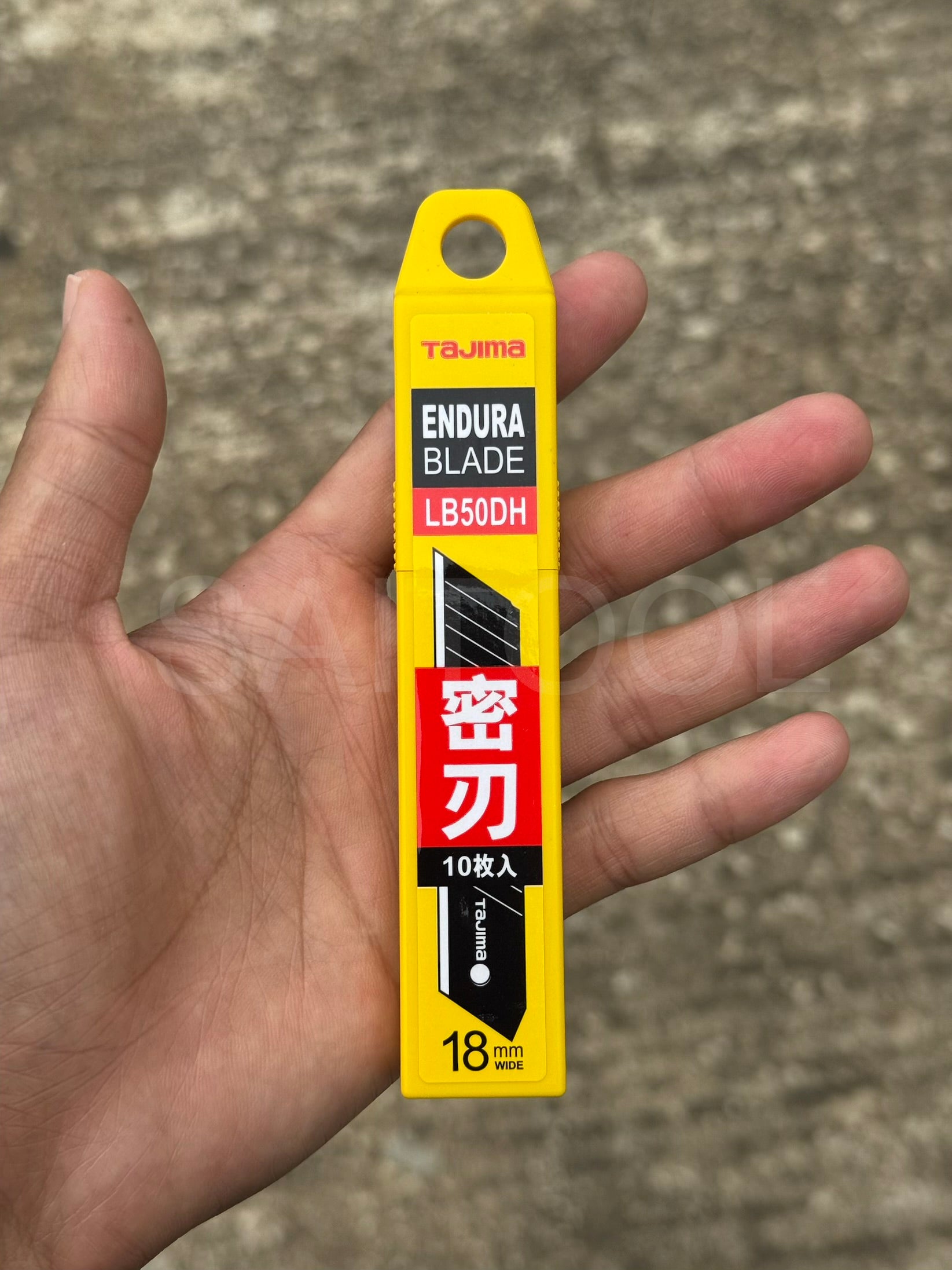 Tajima 18mm 1 ဗူး 10 ပြား ချိုးဓားဆံအပို