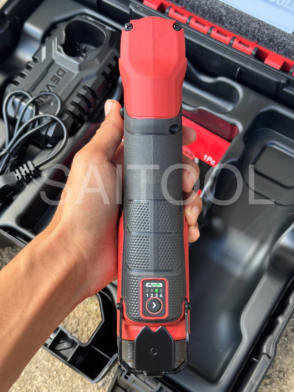 Devon 5771 , 2.0Ah x2 , charger  impact driver