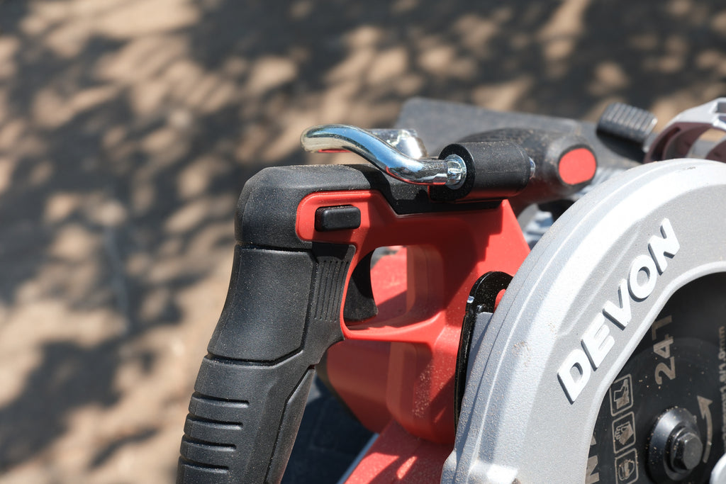 Devon 5850 circular saw 190mm (7.5 လက်မ inches)