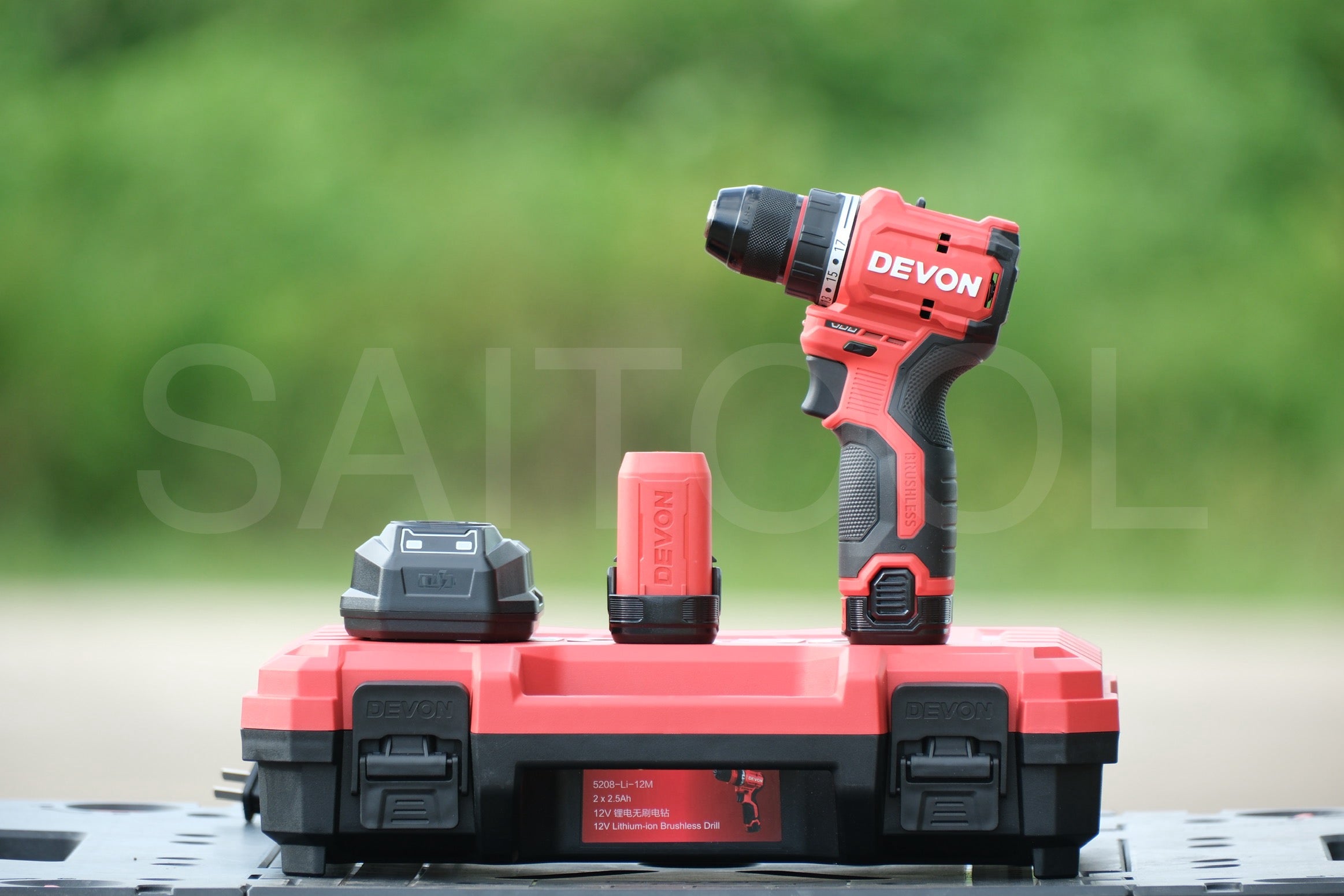 Devon 5208u , 12V drill